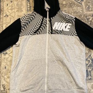 NIKE long sleeve zip up jacket